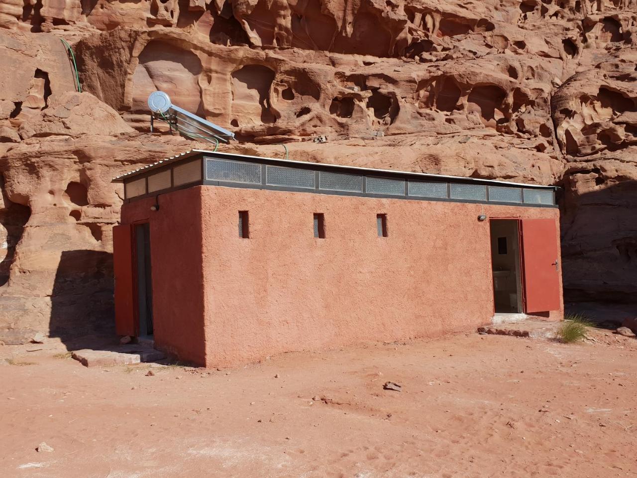 Real Bedouin Experience Tours & Camp Hotel Wadi Rum Exterior photo