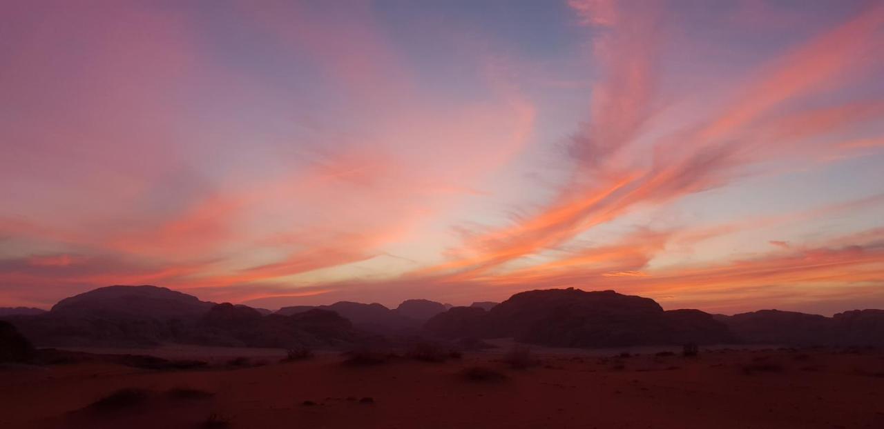 Real Bedouin Experience Tours & Camp Hotel Wadi Rum Exterior photo